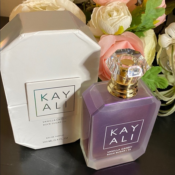Kayali Vanilla Candy Rock Sugar 42 Eau de Parfum 3.4 oz new in box - Picture 3 of 7